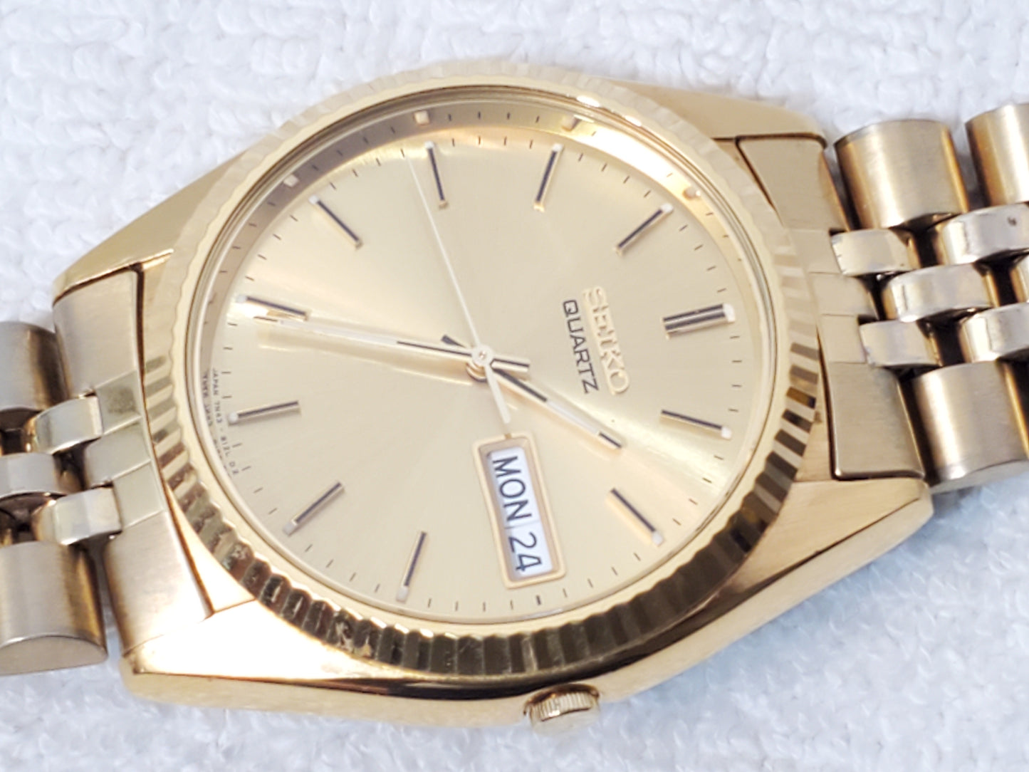 Vintage Seiko Men's Presidential Day Date Gold Tone Quartz Watch Stainless Steel