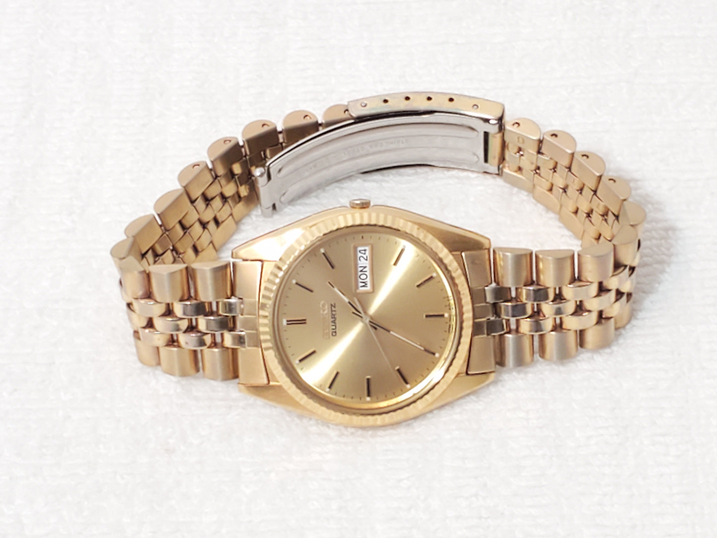 Vintage Seiko Men's Presidential Day Date Gold Tone Quartz Watch Stainless Steel