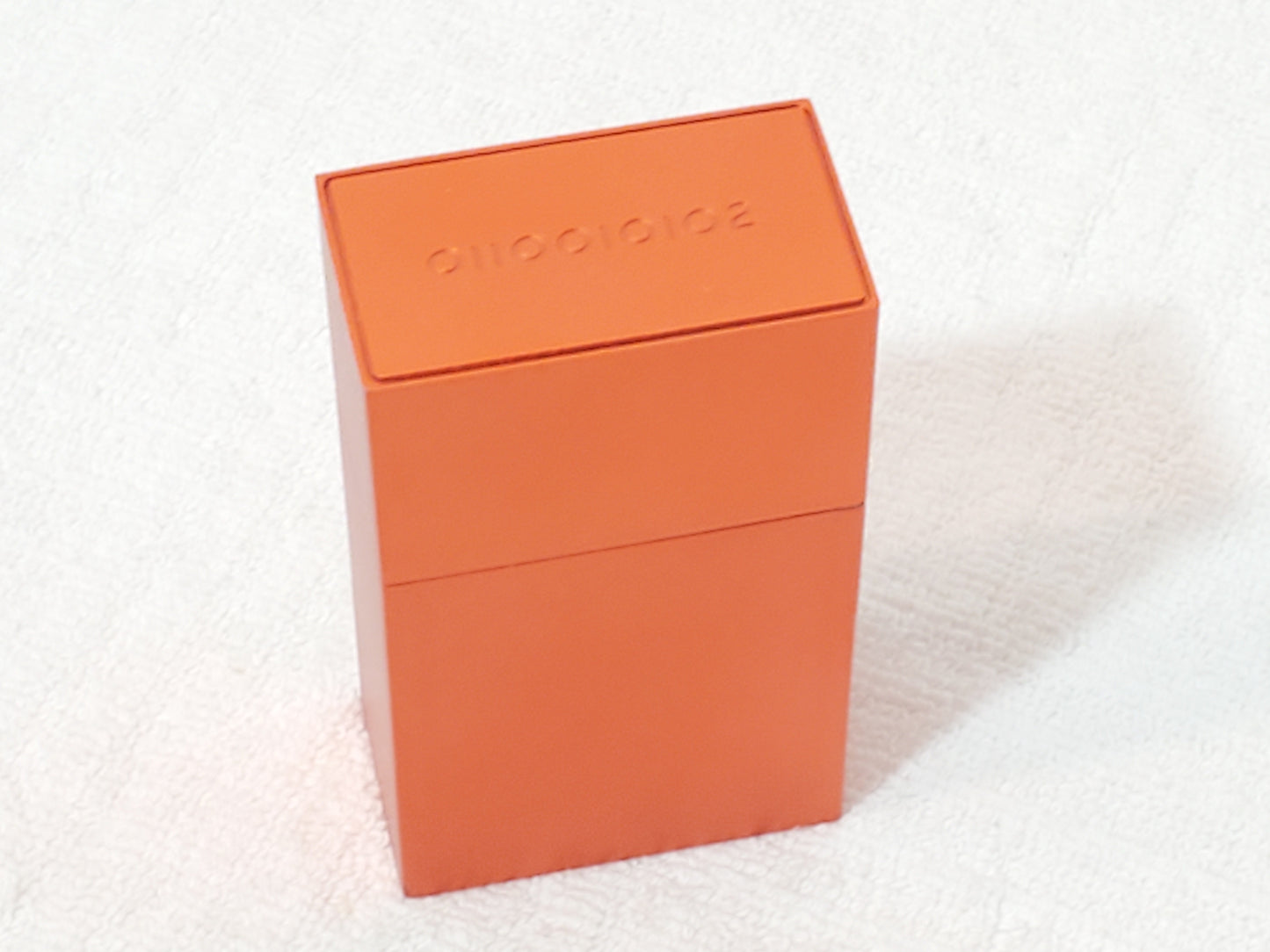Escentric 02 by Escentric Molecules 1oz 30ml Travel Spray Orange Metal Case