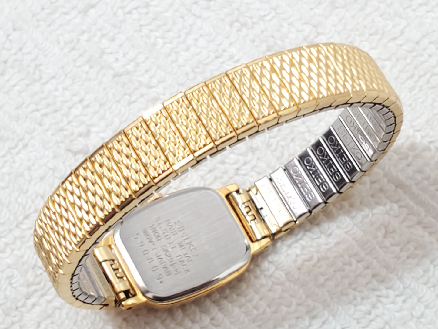 Vintage Seiko Tank Women's Gold Tone Quartz Watch Stretch Band White Dial