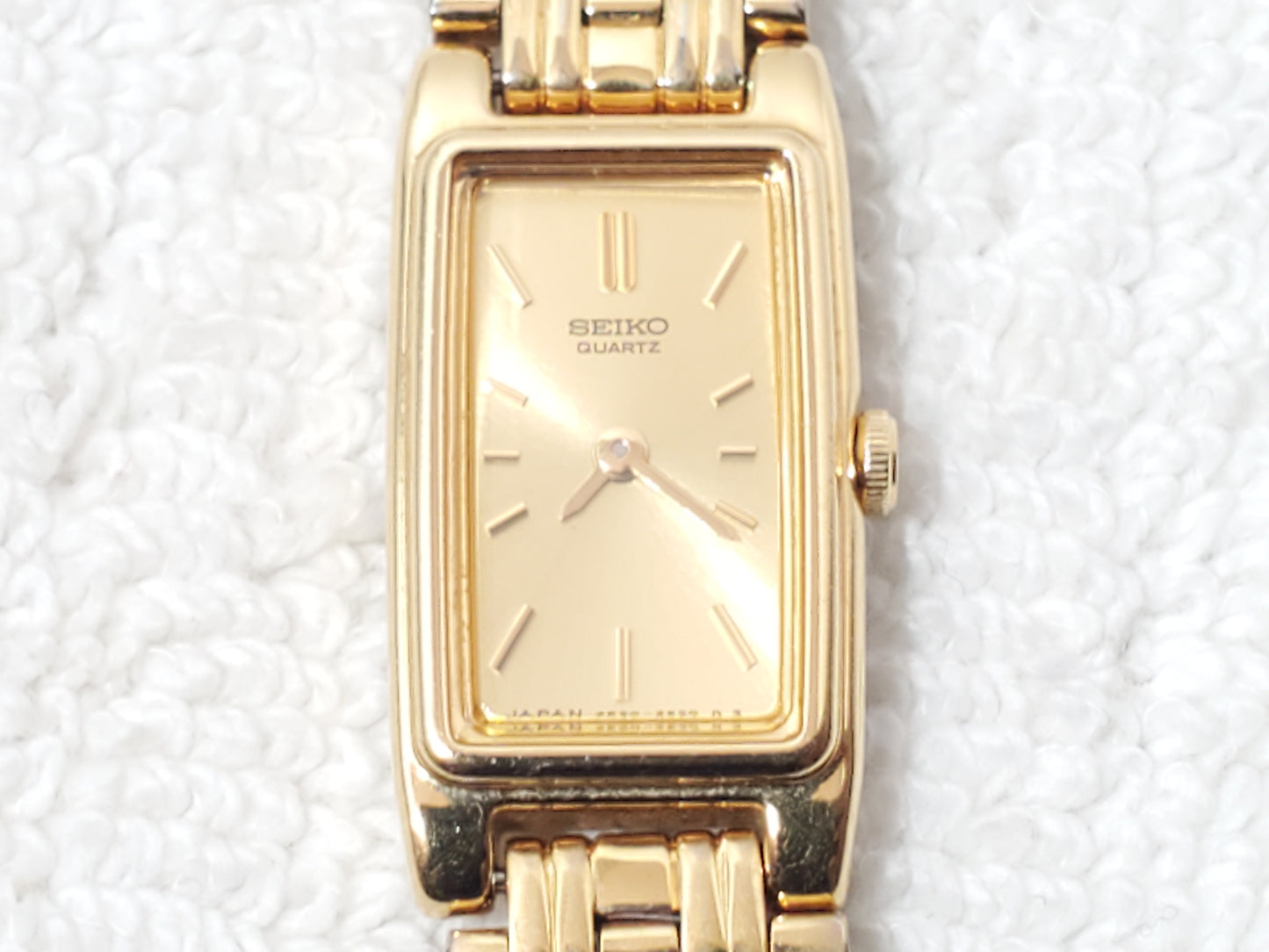 Vintage Seiko Women's Gold Tone Tank Quartz Watch One Jewel Stainless Steel