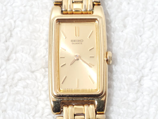 Vintage Seiko Women's Gold Tone Tank Quartz Watch One Jewel Stainless Steel