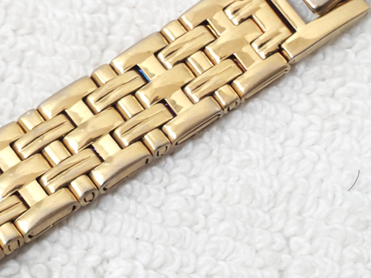 Vintage Seiko Women's Gold Tone Tank Quartz Watch One Jewel Stainless Steel