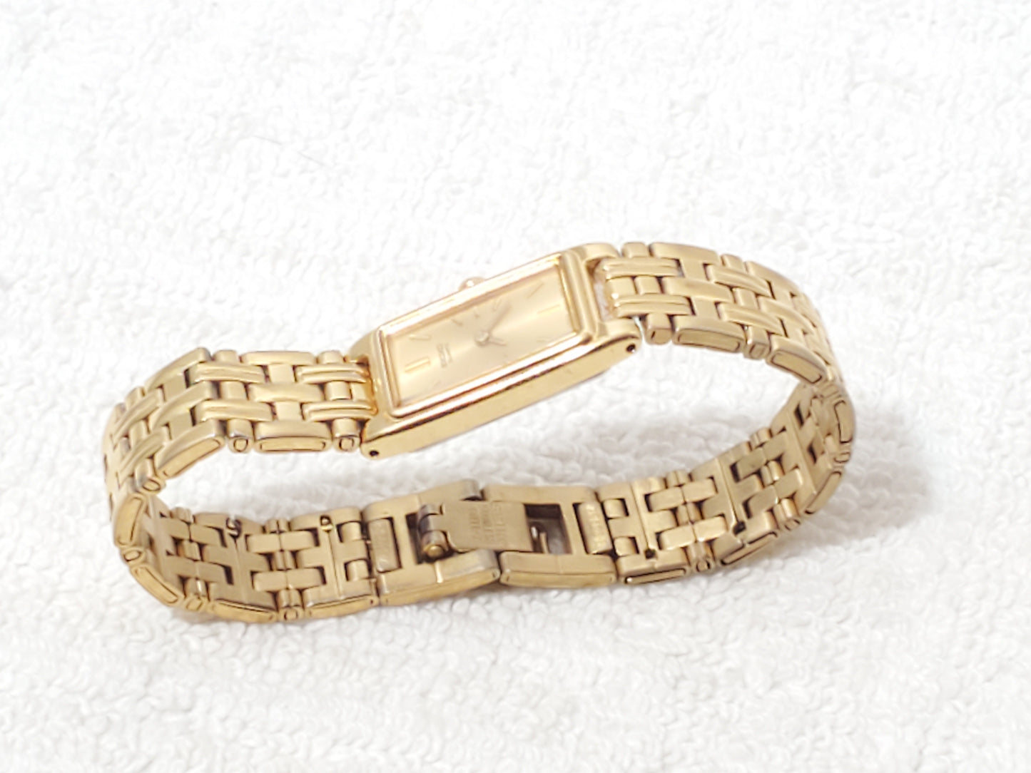 Vintage Seiko Women's Gold Tone Tank Quartz Watch One Jewel Stainless Steel