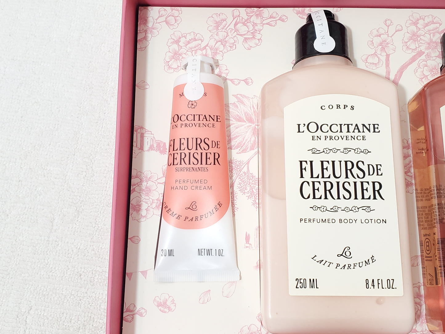 NIB L’Occitane Cherry Blossom Gift Set Shimmering Lotion Body Wash & Hand Cream
