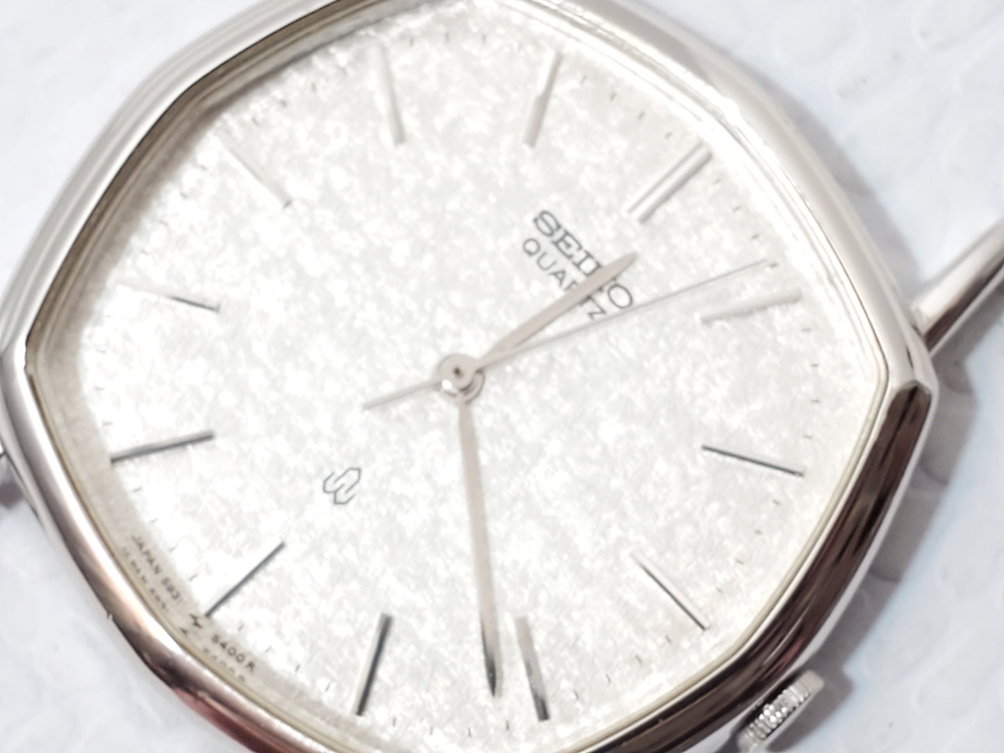 Vintage Seiko Men's Silver Dial Octagonal Quartz Slim Watch Six Jewels