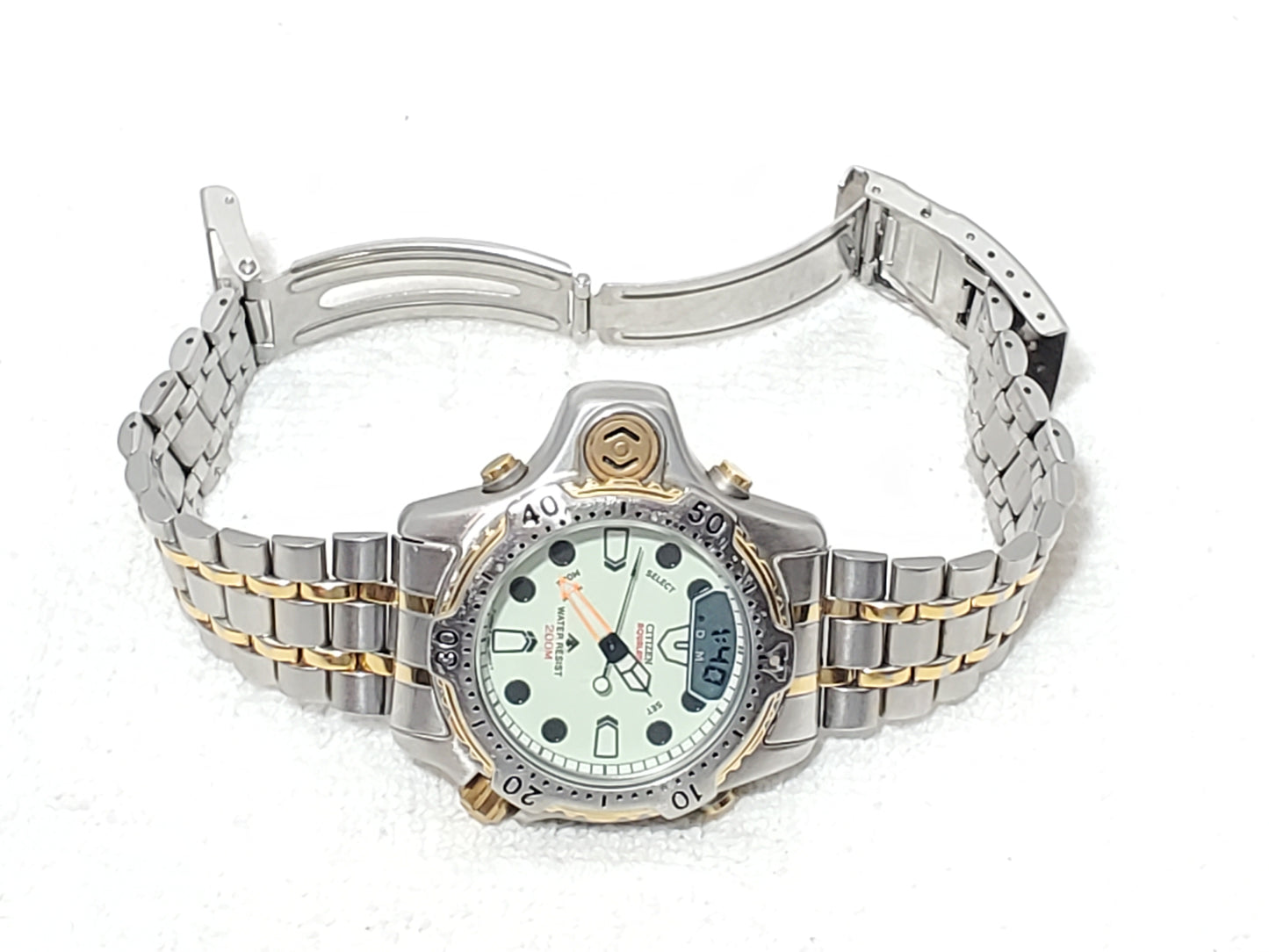 Vintage Citizen Promaster Aqualand C023-089405 Diver 200M Two Tone Full Lume Dial
