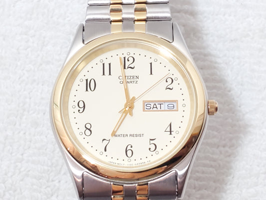 Vintage Citizen Men Quartz Watch Day Date Stretch Band Gold Tone Stainless Steel