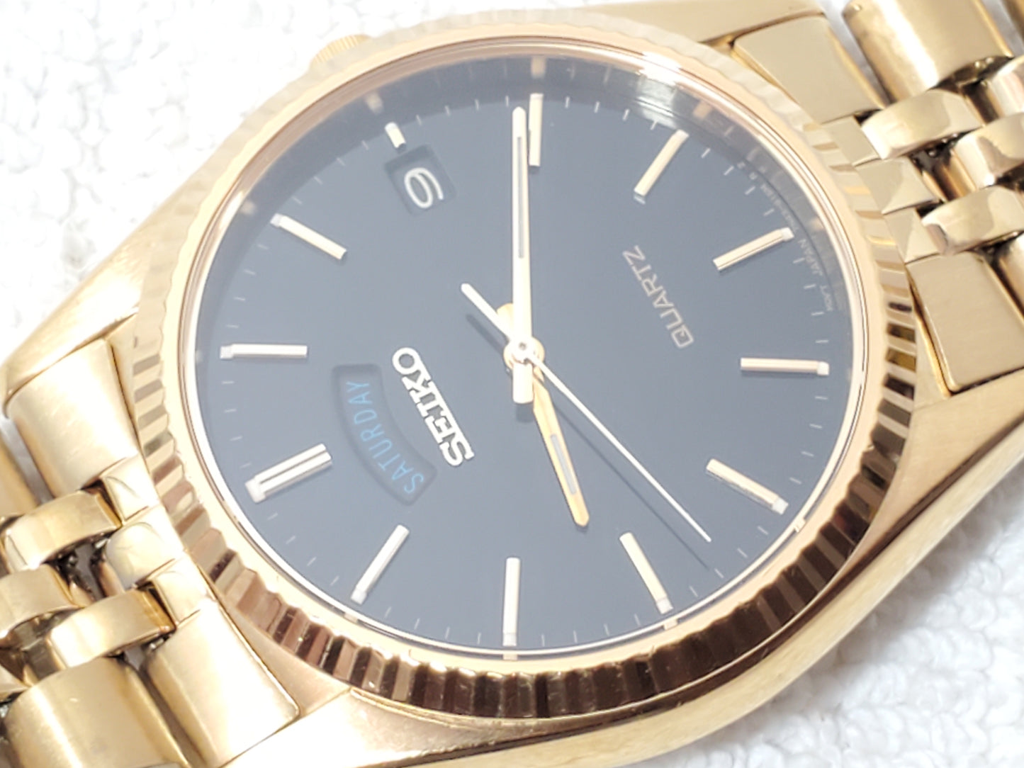 Vintage Seiko Men's Presidential Day Date Gold Tone Watch Black Dial One Jewel