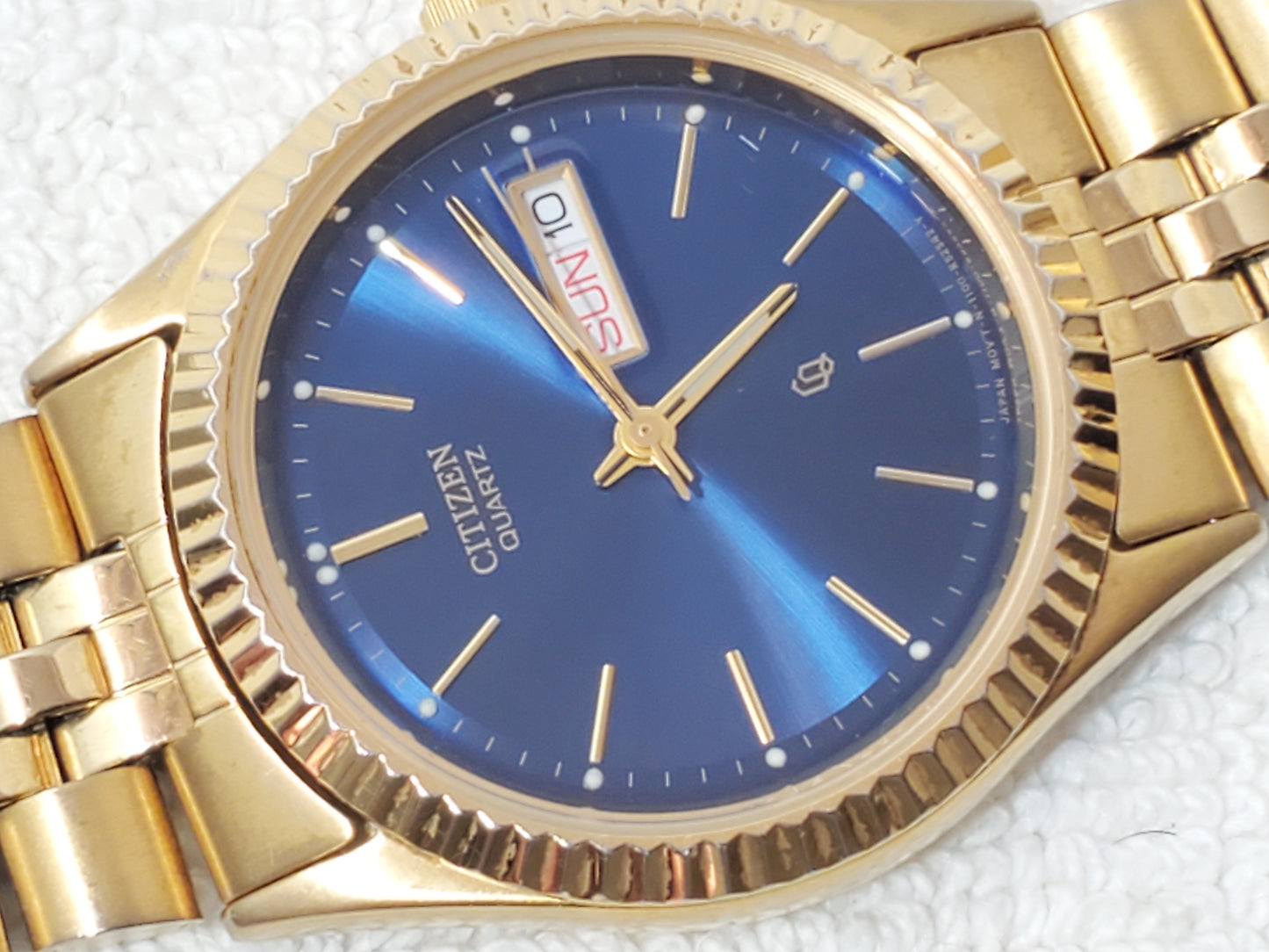 Vintage Citizen CQ Men's Presidential Day Date Gold Tone Quartz Watch Blue Dial