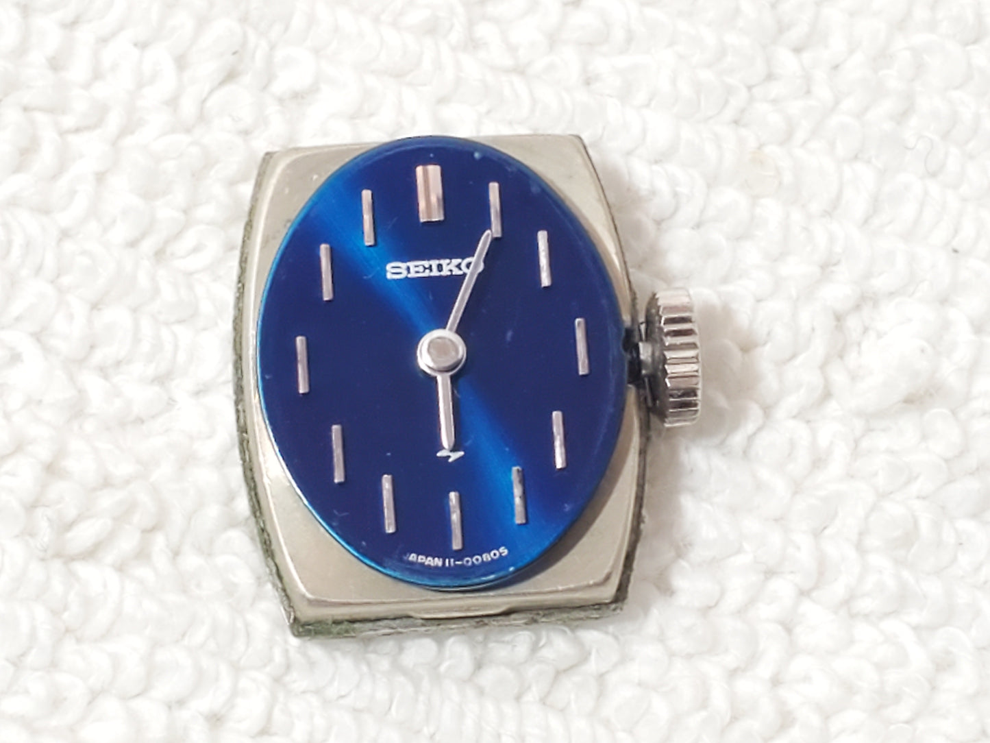 Vintage Seiko Women's Wind Up Watch Seventeen Jewels Blue Dial Mesh Band