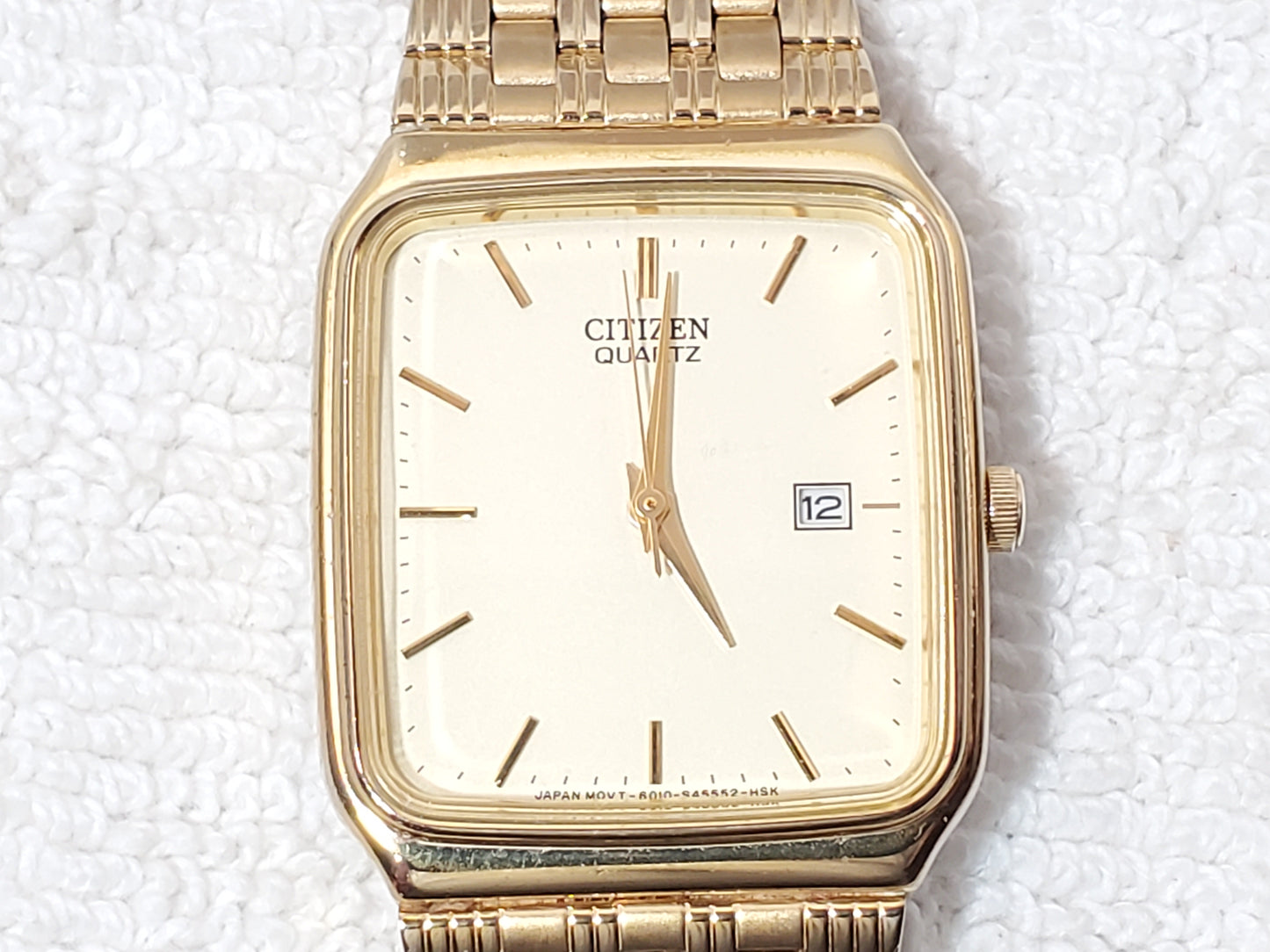 Vintage Citizen Quartz Tank Date Men's Watch Yellow Gold Plated Base Metal