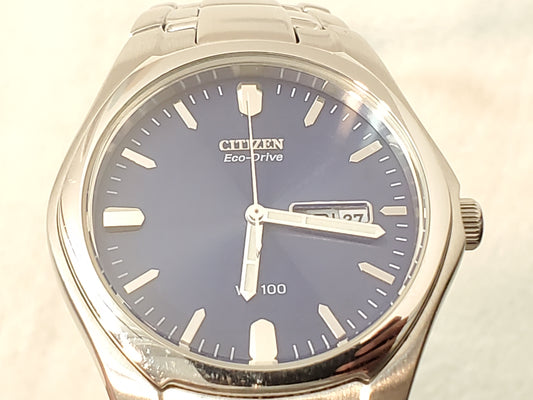 Citizen Eco Drive Men's Stainless Steel Sunray Blue Dial Day Date Watch WR100