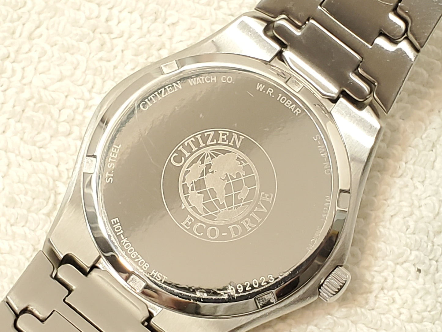 Citizen Eco Drive Men's Stainless Steel Sunray Blue Dial Day Date Watch WR100