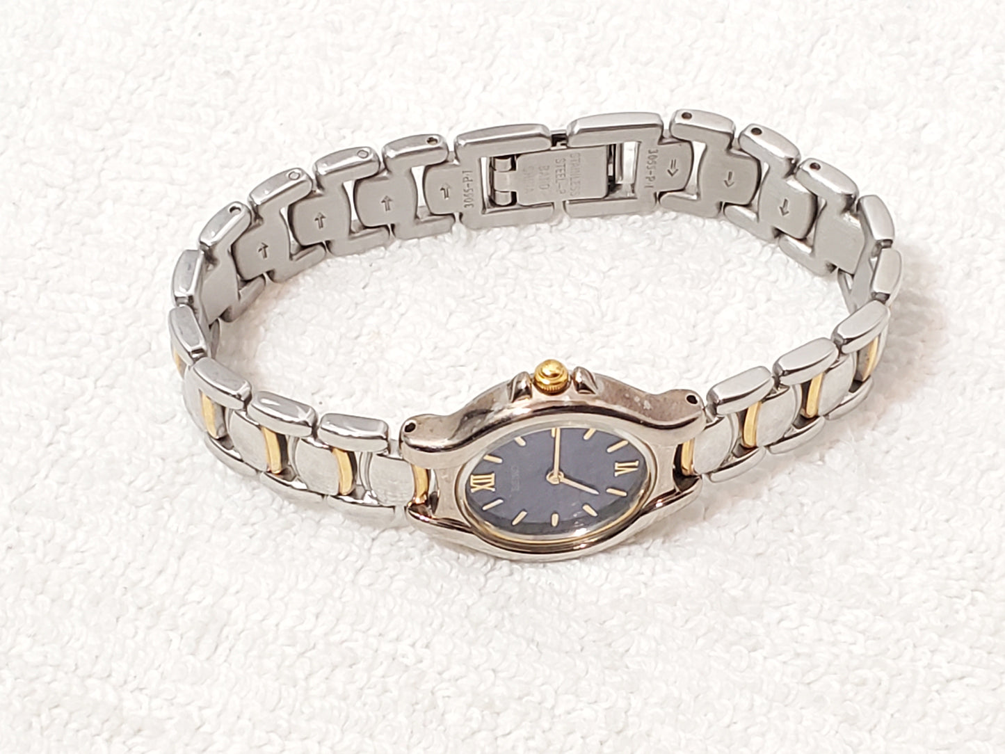 Vintage Seiko Women's Gold Tone Stainless Steel Watch Blue Dial Roman Numerals