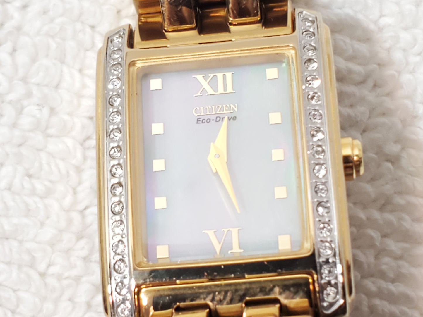 Citizen Eco Drive Ladies Watch Gold Plated Mother Pearl Dial Swarovski Crystals