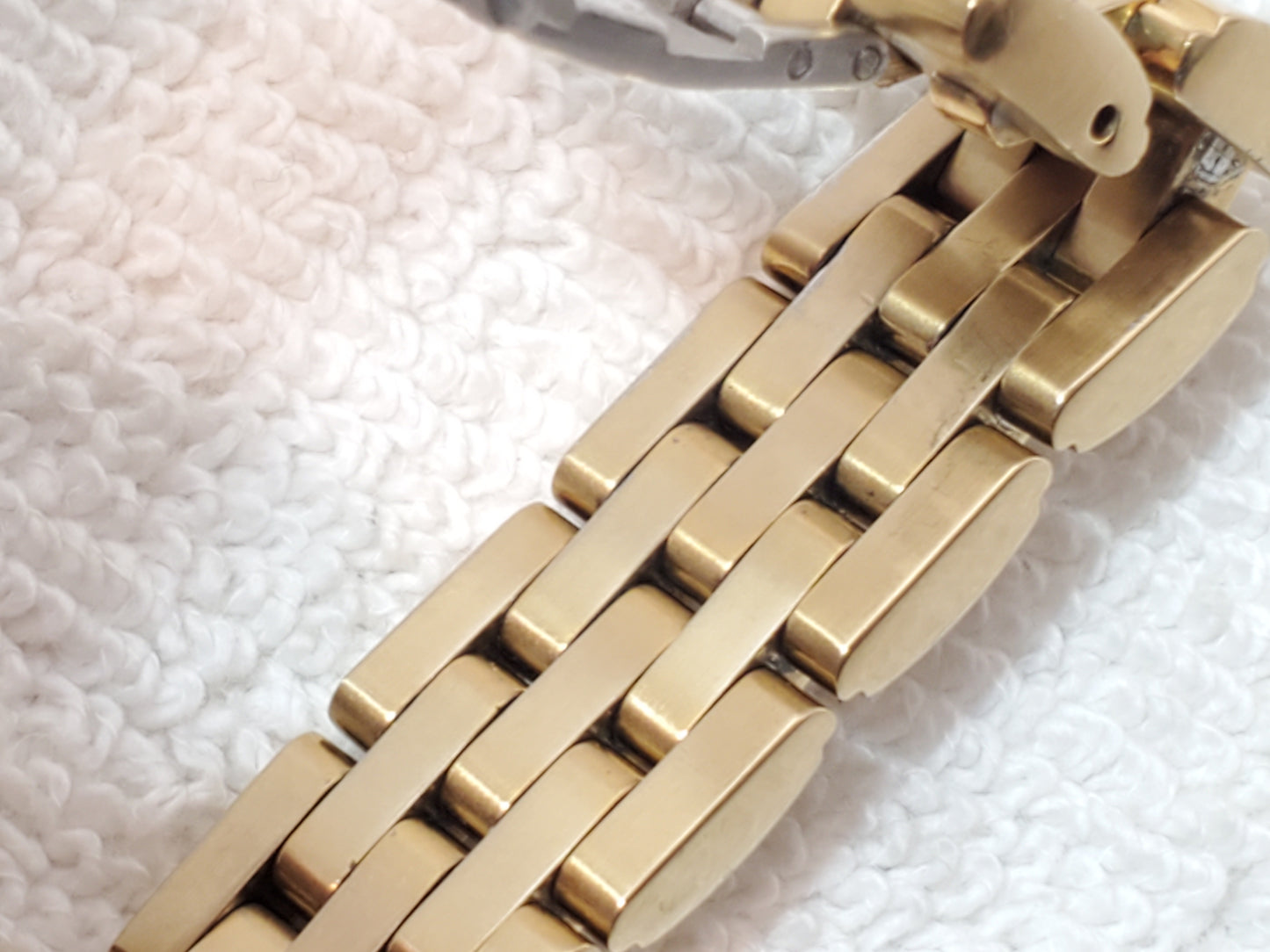 Citizen Eco Drive Ladies Watch Gold Plated Mother Pearl Dial Swarovski Crystals