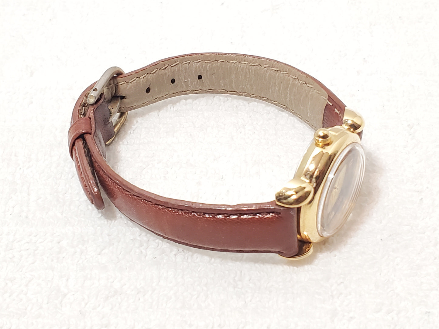 Vintage Guess 1994 Women's Gold Tone Brown Leather Watch Roman Numerals Date