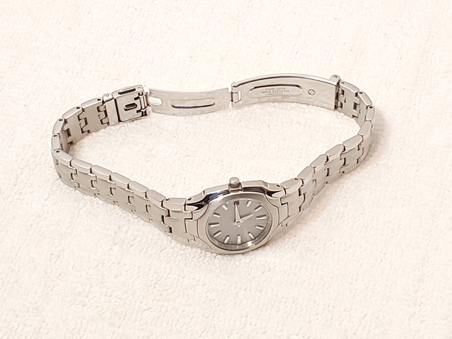Citizen Eco Drive Date Women's Watch Gray Dial 316L Stainless Steel Vintage