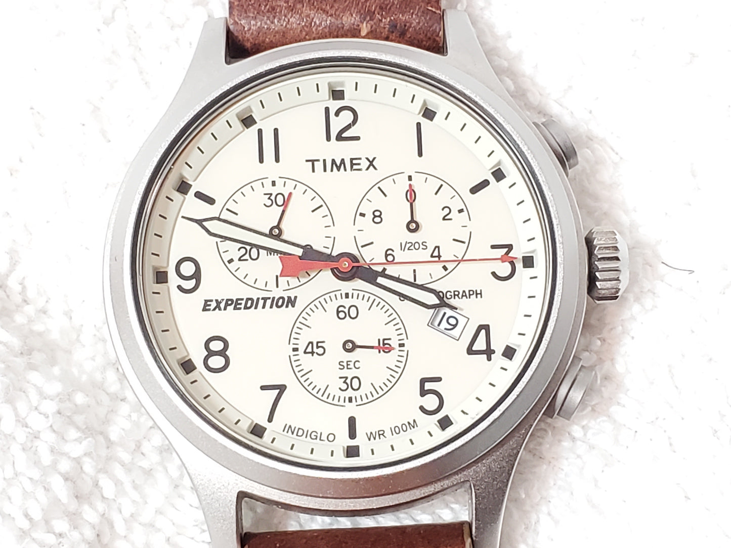 Timex Expedition Chronograph Date Indiglo Men's Vintage Watch Leather Strap