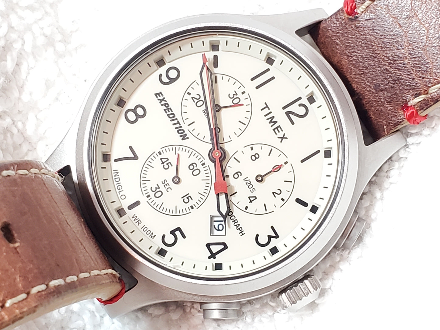Timex Expedition Chronograph Date Indiglo Men's Vintage Watch Leather Strap