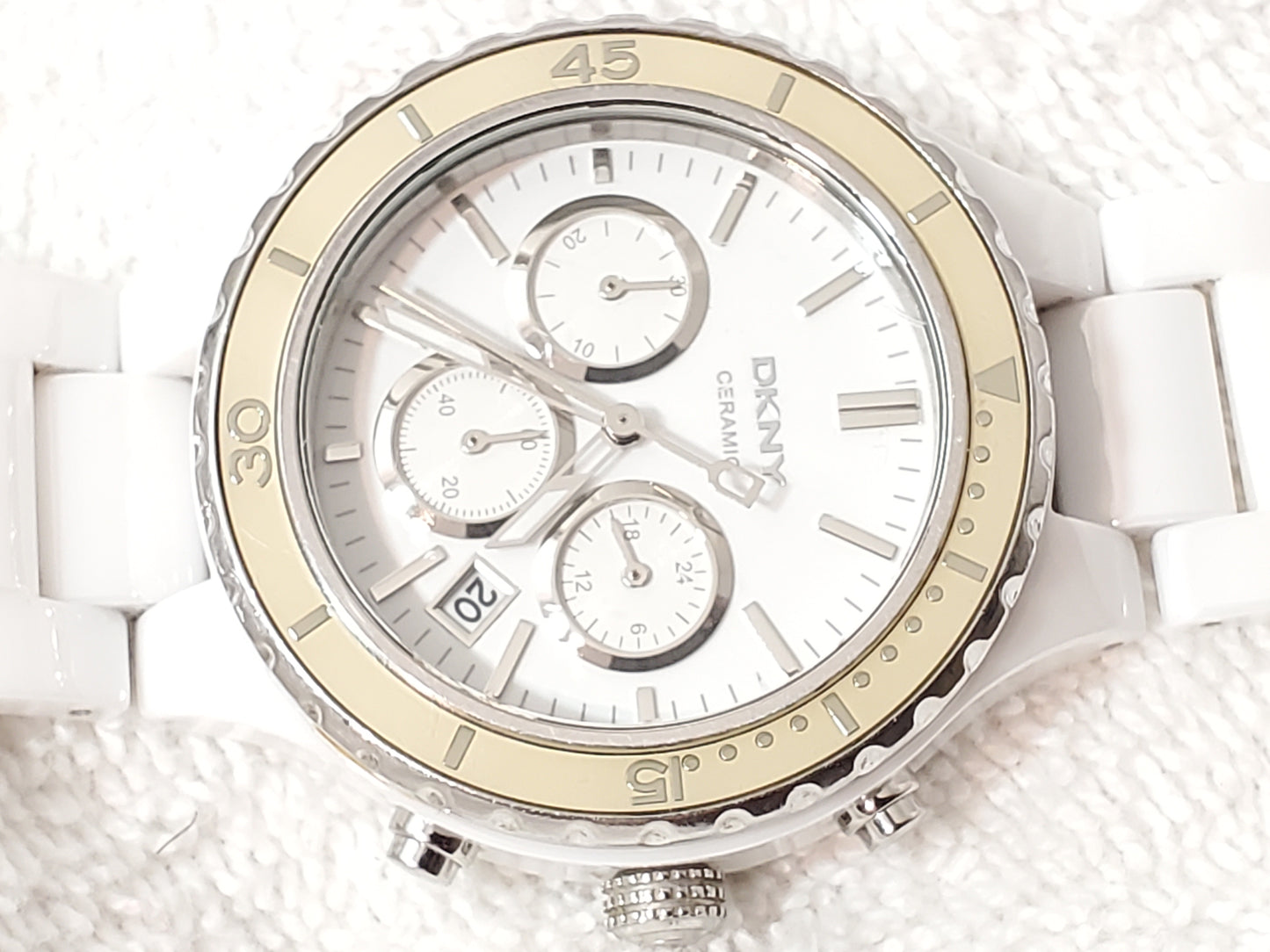 DKNY Ceramic Chronograph Women's White Date Quartz Watch Vintage