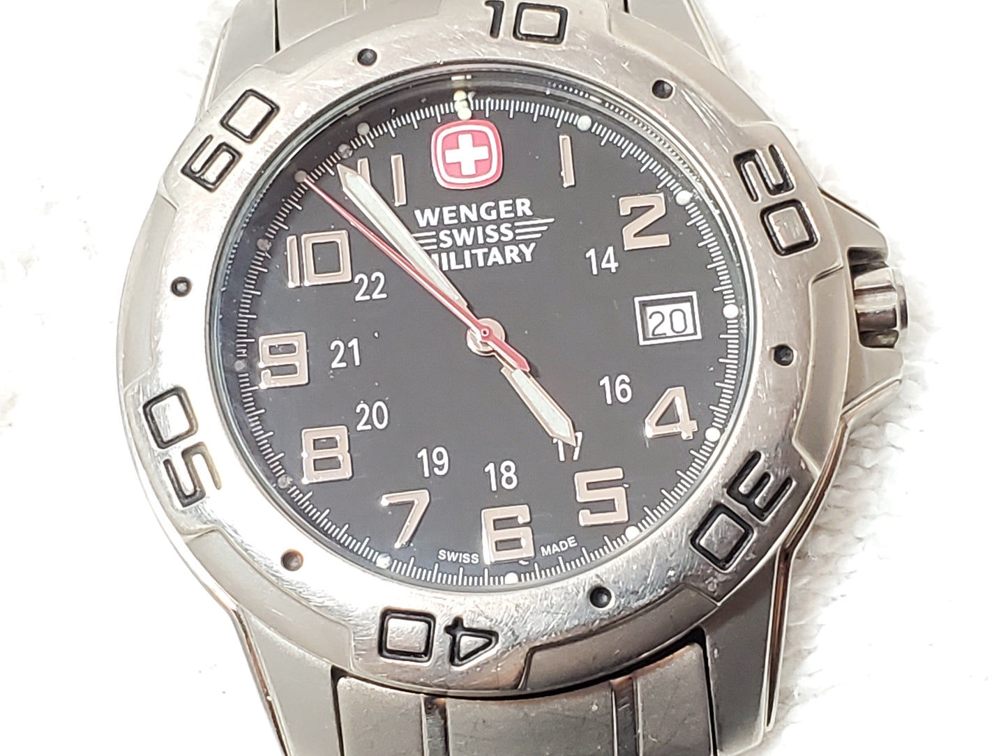 Wenger Swiss Military Men Date Titanium Watch WR 100M Black Dial 1 Jewel Vintage