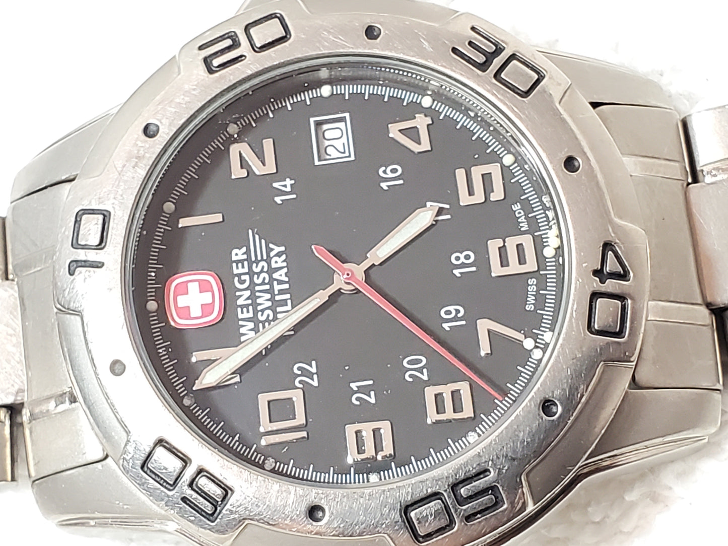Wenger Swiss Military Men Date Titanium Watch WR 100M Black Dial 1 Jewel Vintage