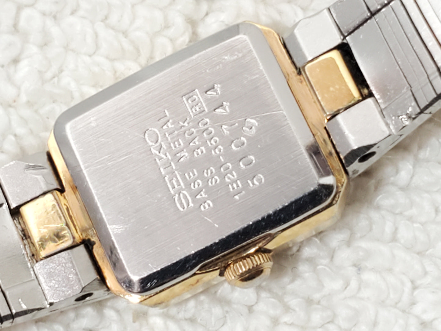 Vintage Seiko Ladies Tank Dress Watch Five Jewels Gold Plated Stainless Steel