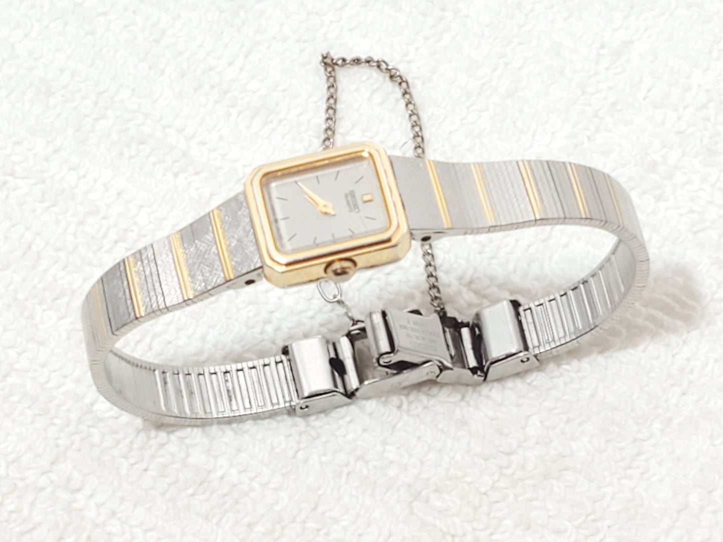 Vintage Seiko Ladies Tank Dress Watch Five Jewels Gold Plated Stainless Steel