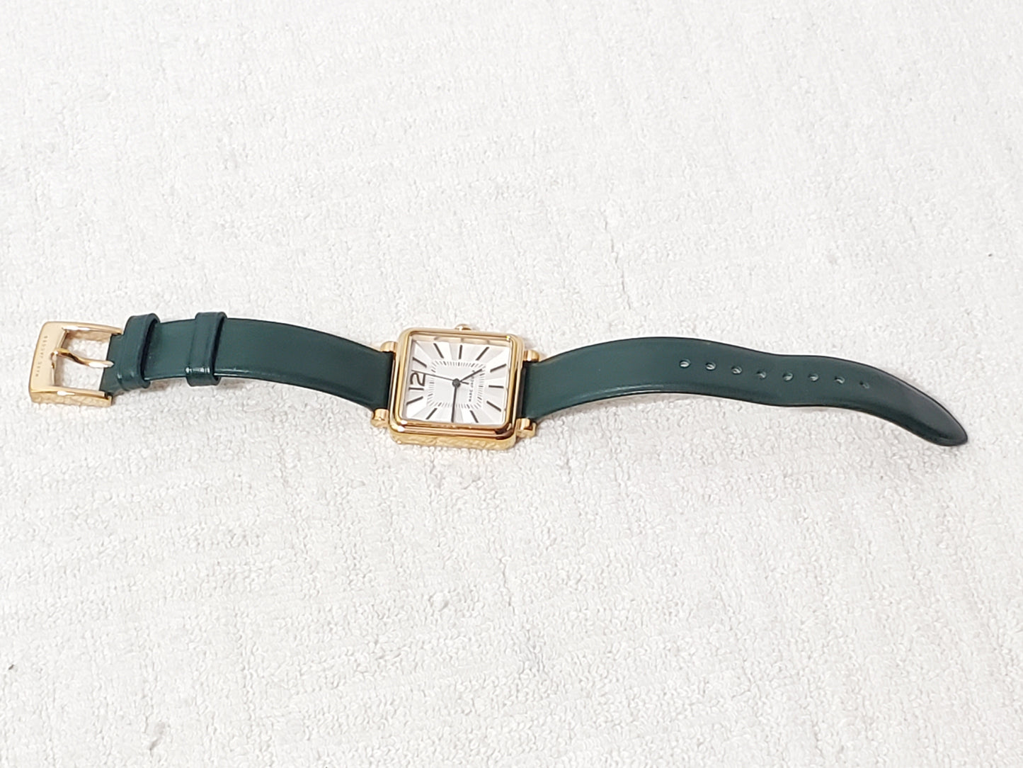Marc Jacobs Vic MJ1492 Tank Gold Tone Women's Watch Green Leather Strap