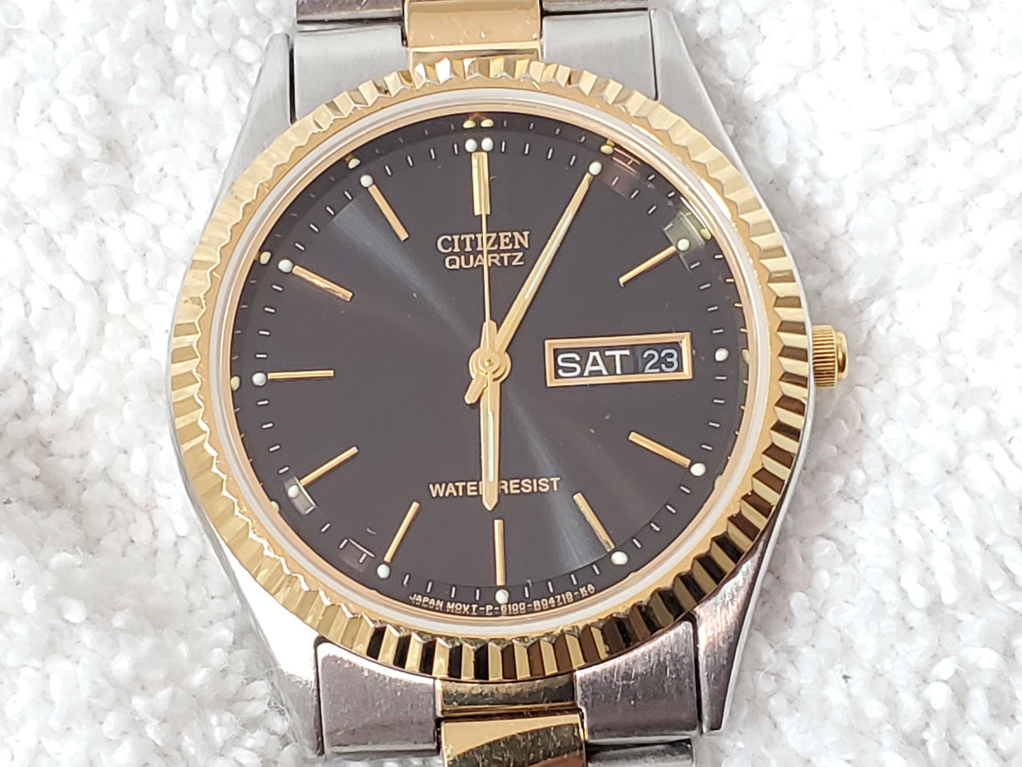 Vintage Citizen CQ Men Presidential Day Date Gold Tone Quartz Watch Black Dial