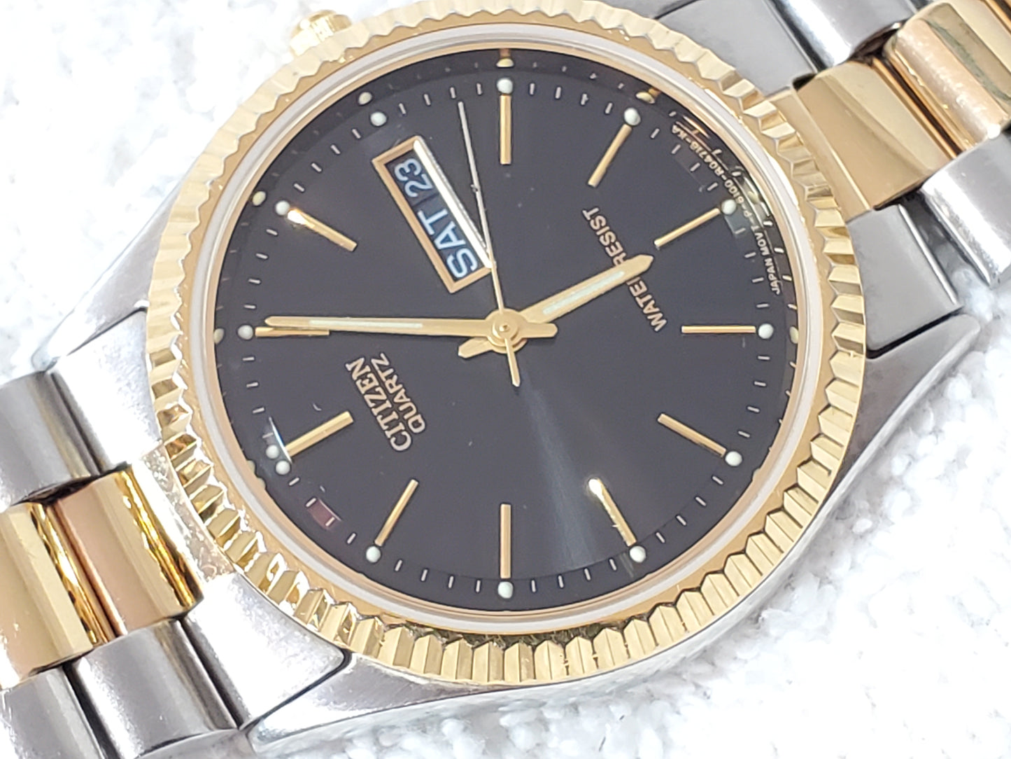Vintage Citizen CQ Men Presidential Day Date Gold Tone Quartz Watch Black Dial
