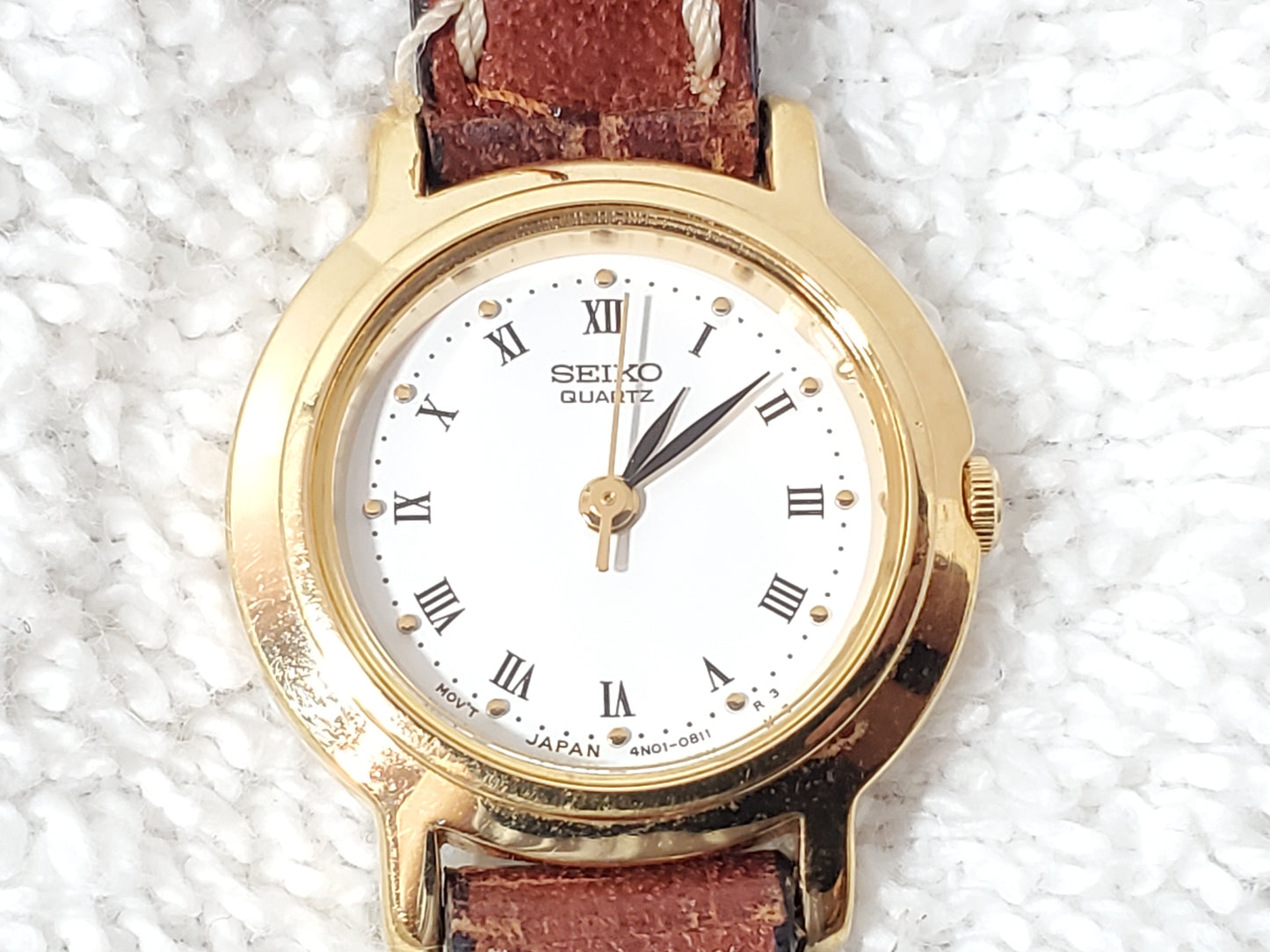 Seiko Vintage 1990's Women's Gold Plated Quartz Watch 4N01 Caliber Leather Band