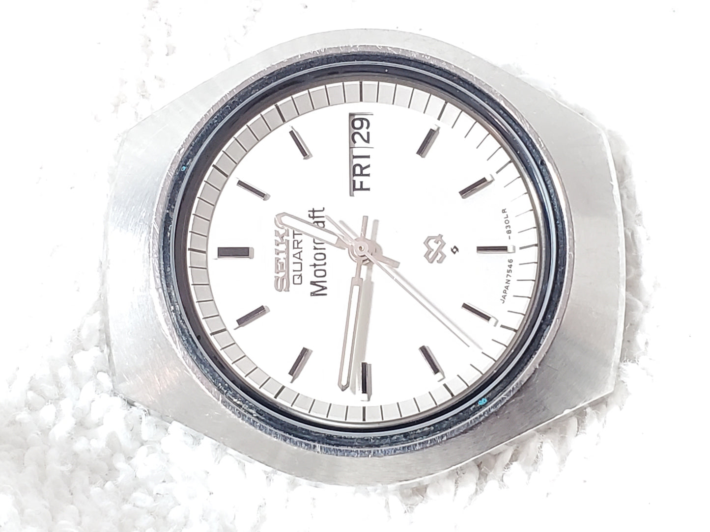 Seiko SQ Mens Vintage Day Date Quartz Watch Stainless Steel 4 Jewels Silver Dial