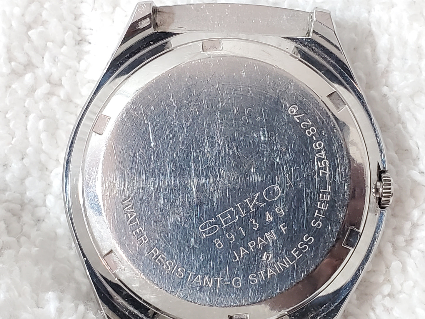 Seiko SQ Mens Vintage Day Date Quartz Watch Stainless Steel 4 Jewels Silver Dial