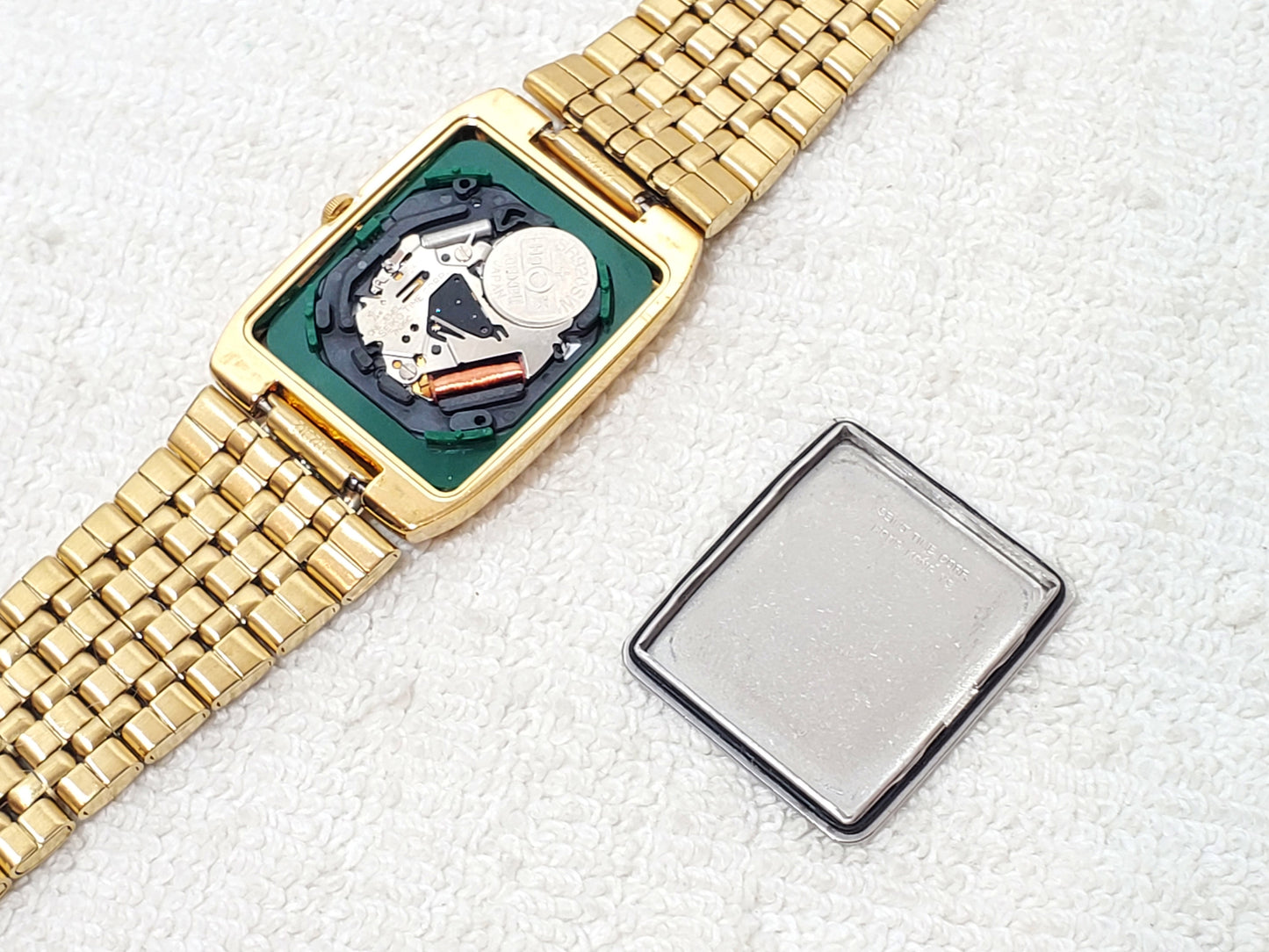 Vintage Seiko Men's Date Tank Quartz Watch Gold Plated Black Dial One Jewel