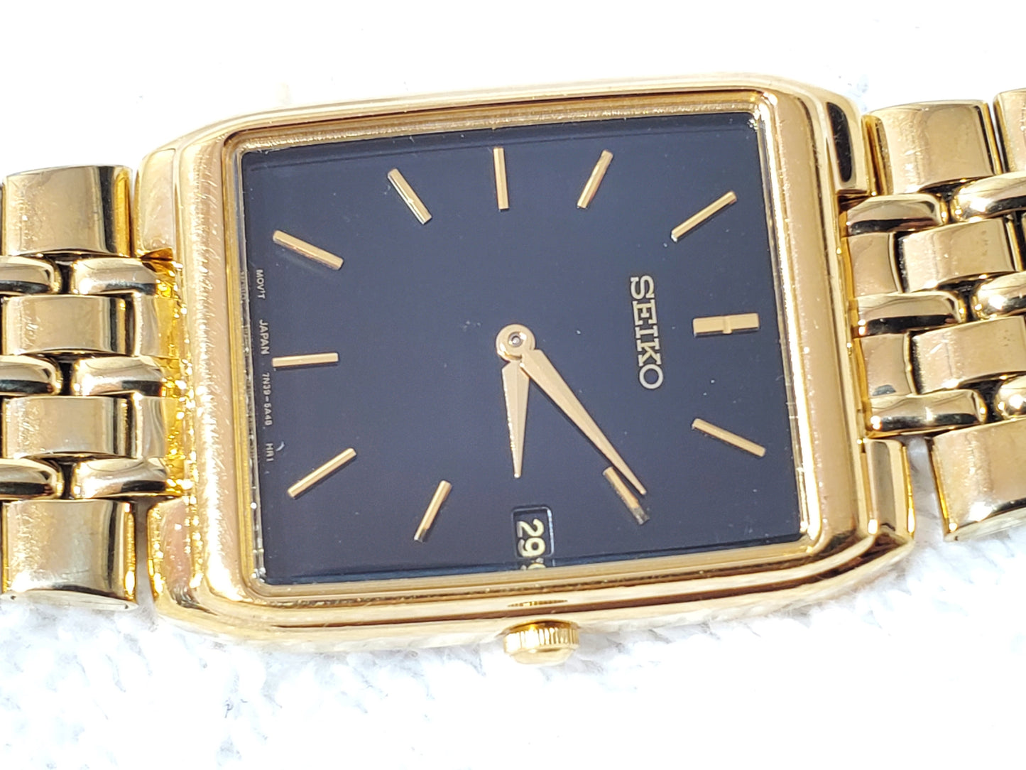 Vintage Seiko Men's Date Tank Quartz Watch Gold Plated Black Dial One Jewel