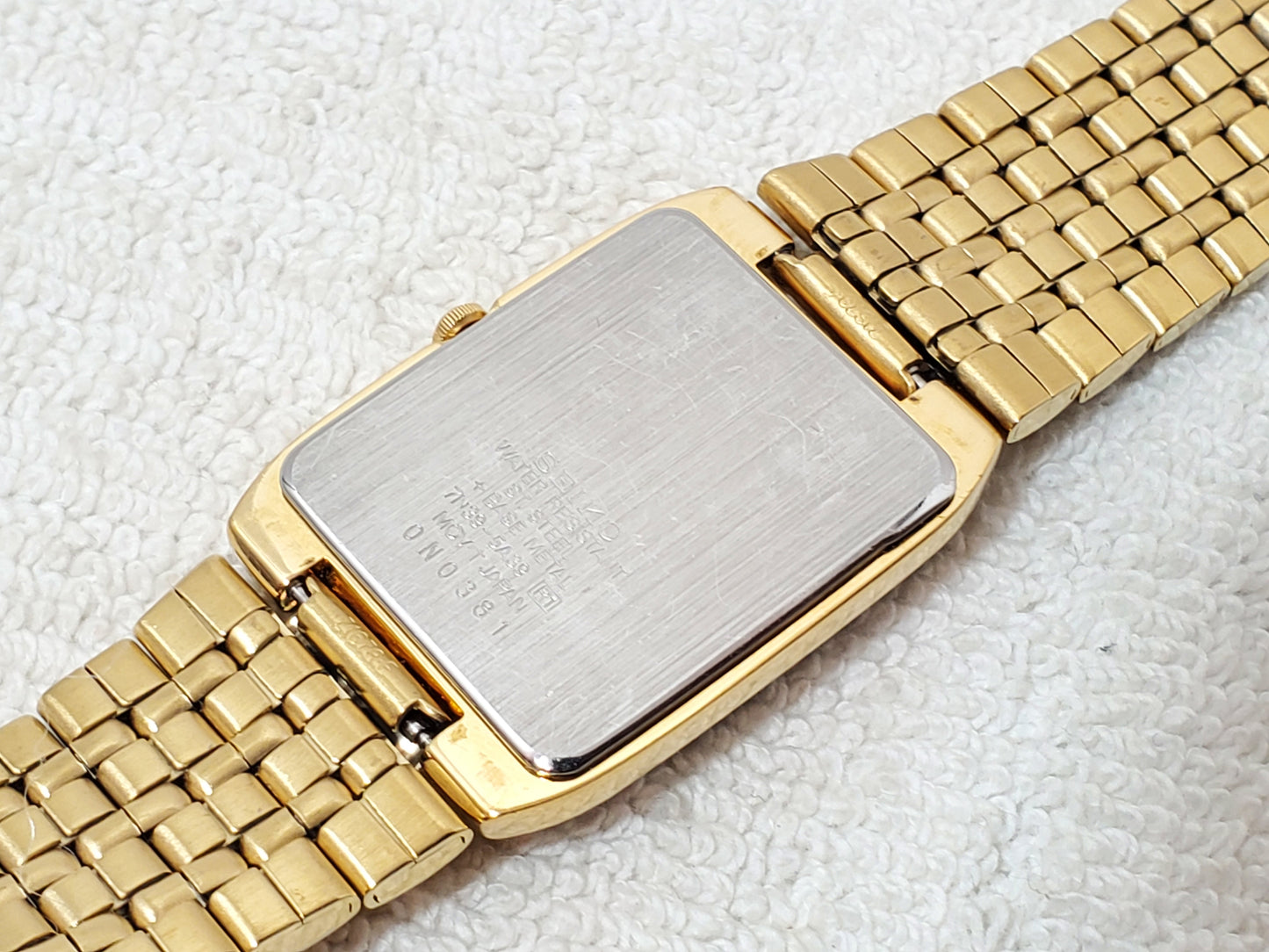 Vintage Seiko Men's Date Tank Quartz Watch Gold Plated Black Dial One Jewel