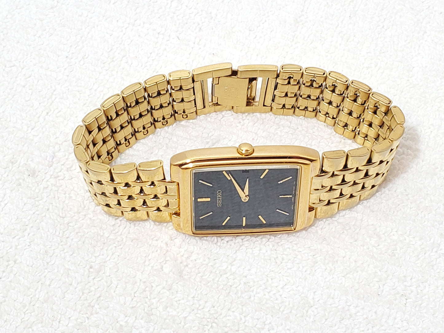 Vintage Seiko Men's Date Tank Quartz Watch Gold Plated Black Dial One Jewel