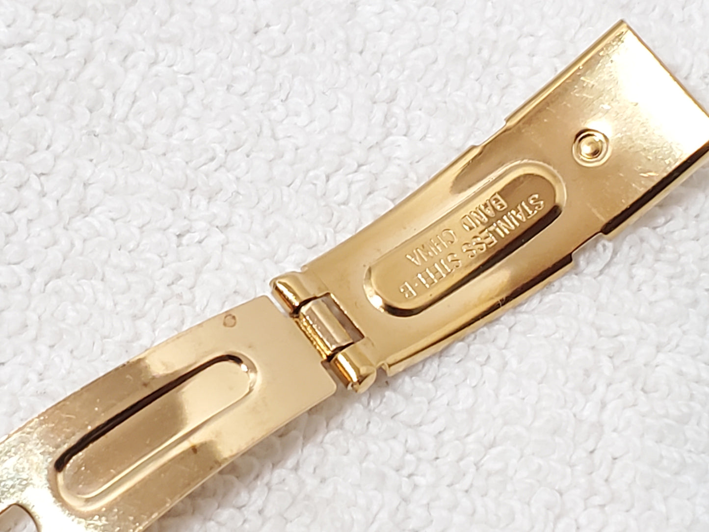 Seiko Women’s Date Quartz Watch Swarovski Crystal Gold Tone Roman Numerals