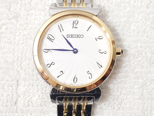 Vintage Seiko Stainless Steel White Dial Gold Tone Women's Quartz Watch WR 50M
