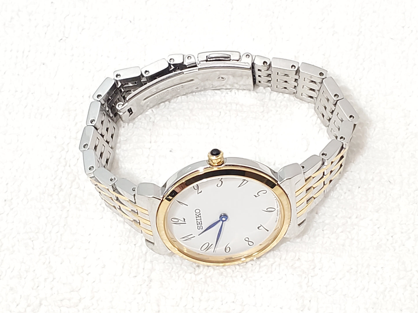 Vintage Seiko Stainless Steel White Dial Gold Tone Women's Quartz Watch WR 50M