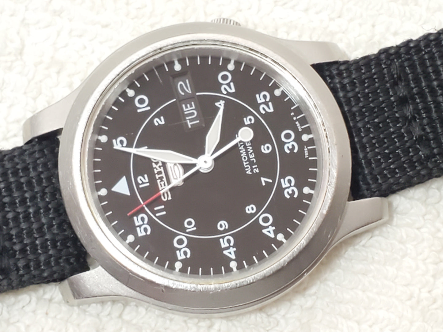 Seiko 5 Automatic Men's Watch 21 Jewels Day Date Military Field Vintage Black