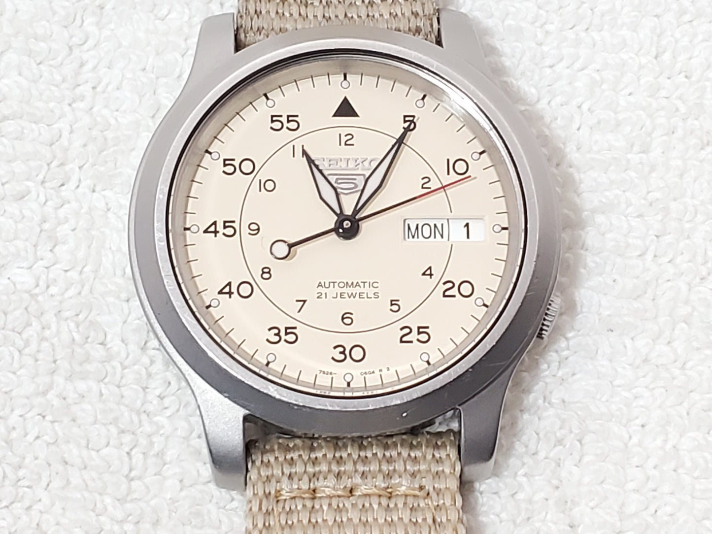 Seiko 5 Automatic Watch 21 Jewels Day Date Military Field SNK803 Vintage Beige
