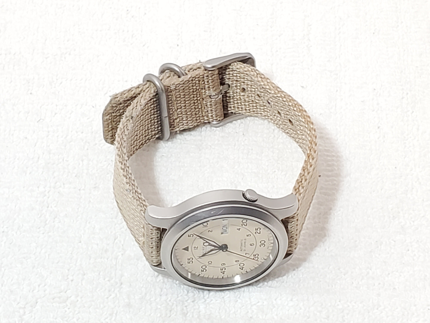 Seiko 5 Automatic Watch 21 Jewels Day Date Military Field SNK803 Vintage Beige