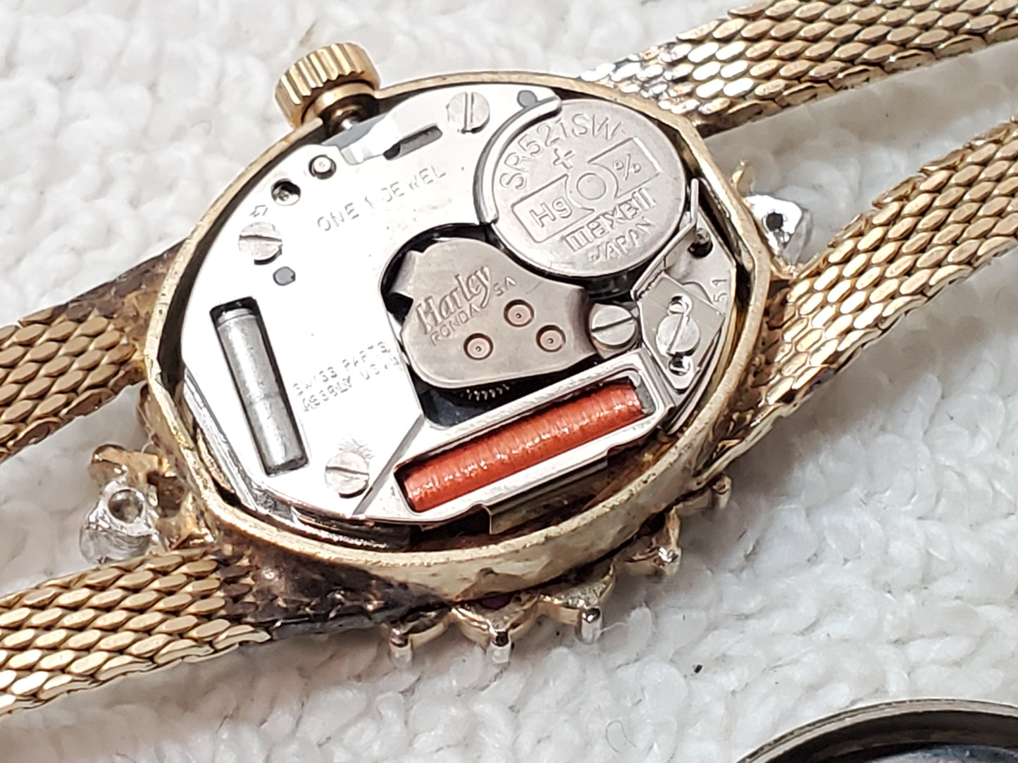 Armitron Deauville Vintage Gold Tone Women's Watch Diamonds Rubies Bezel 1 Jewel