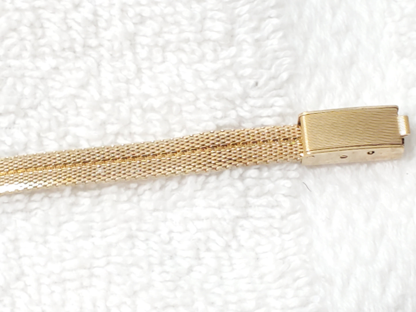 Armitron Deauville Vintage Gold Tone Women's Watch Diamonds Rubies Bezel 1 Jewel