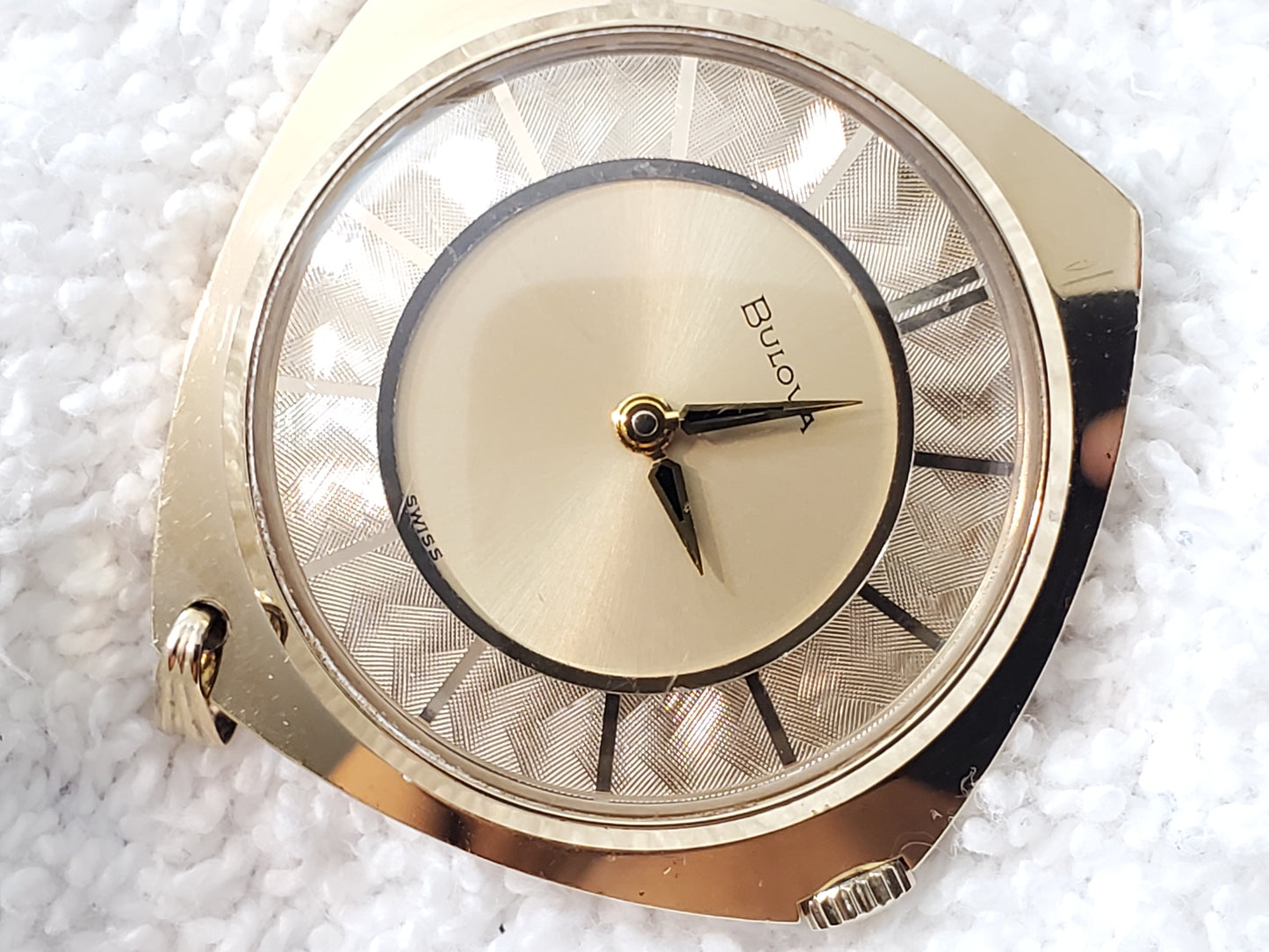 Vintage Bulova Swiss Women's Pendant Wind Up Watch 17 Jewels Microns Gold Plated
