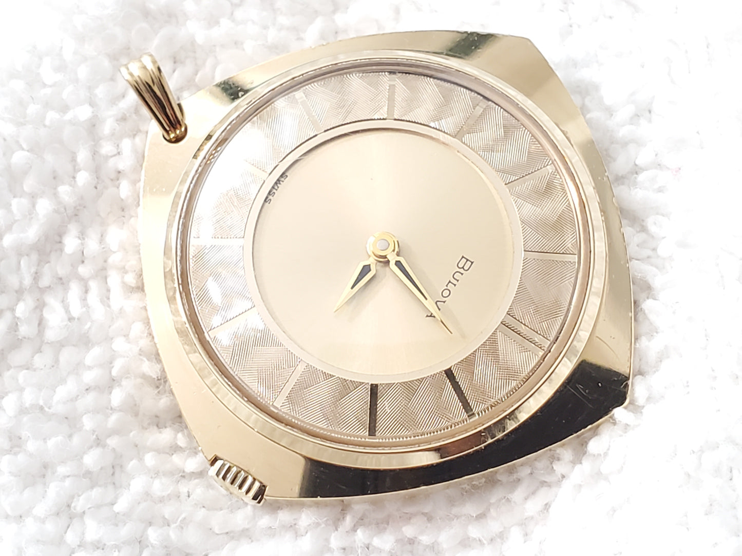 Vintage Bulova Swiss Women's Pendant Wind Up Watch 17 Jewels Microns Gold Plated